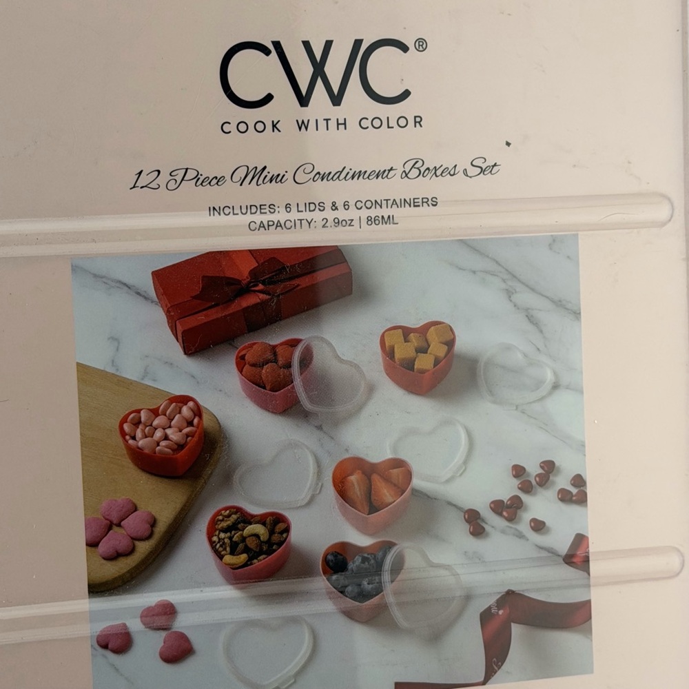 CWC Cook With Color Mini Heart Condiment Boxes - Pink - Picture 7 of 8